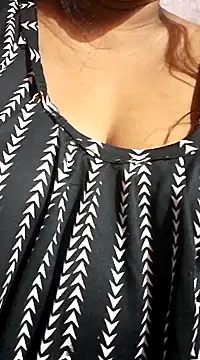 Snapshot of Hot-Anuska chatting on February 27, 2025, 12:34 pm Hot-Anuska online show from February 27, 2025, 12:34 pm