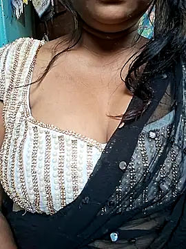 Snapshot of Hot-Anuska chatting on March 13, 2025, 4:38 am Hot-Anuska online show from March 13, 2025, 4:38 am