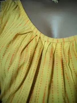 Snapshot of Hot-Anuska chatting on November 5, 2025, 3:50 am Hot-Anuska online show from November 5, 2025, 3:50 am