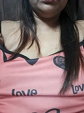 Snapshot of Hot-Anuska chatting on December 2, 2025, 11:59 am Hot-Anuska online show from December 2, 2025, 11:59 am