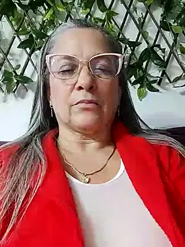 miisevvie  online show from March 10, 2025, 8:04 am