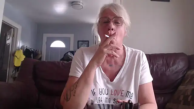 Snapshot of canadiancougar1965 chatting on January 23, 2025, 8:45 pm canadiancougar1965 online show from January 23, 2025, 8:45 pm