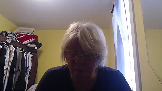 Snapshot of canadiancougar1965 chatting on February 19, 2026, 4:25 pm canadiancougar1965 online show from February 19, 2026, 4:25 pm