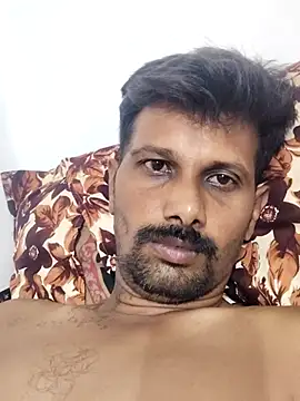 Snapshot of Tamildickxxx chatting on June 1, 2026, 7:04 pm Tamildickxxx online show from June 1, 2026, 7:04 pm
