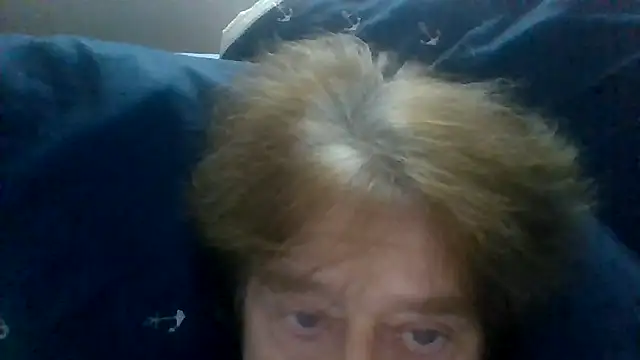 Snapshot of frankie7inch chatting on June 8, 2026, 1:33 pm frankie7inch online show from June 8, 2026, 1:33 pm