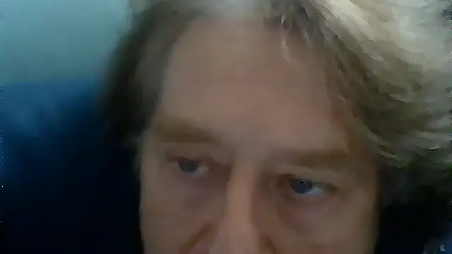 Snapshot of frankie7inch chatting on June 25, 2026, 5:06 pm frankie7inch online show from June 25, 2026, 5:06 pm