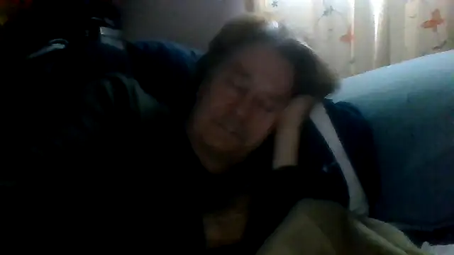 Snapshot of frankie7inch chatting on June 29, 2026, 12:17 am frankie7inch online show from June 29, 2026, 12:17 am