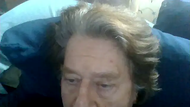 Snapshot of frankie7inch chatting on July 13, 2026, 10:56 pm frankie7inch online show from July 13, 2026, 10:56 pm