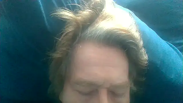 Snapshot of frankie7inch chatting on July 17, 2026, 8:35 pm frankie7inch online show from July 17, 2026, 8:35 pm