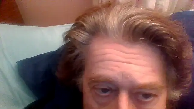 Snapshot of frankie7inch chatting on July 19, 2026, 12:25 am frankie7inch online show from July 19, 2026, 12:25 am