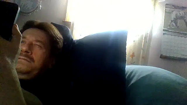 Snapshot of frankie7inch chatting on July 24, 2026, 3:21 pm frankie7inch online show from July 24, 2026, 3:21 pm