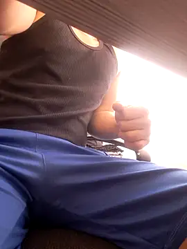 dragon1006 online show from March 5, 2025, 4:13 pm