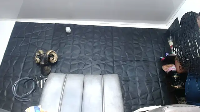 Hanna Fox 69 online show from April 14, 2026, 9:04 am