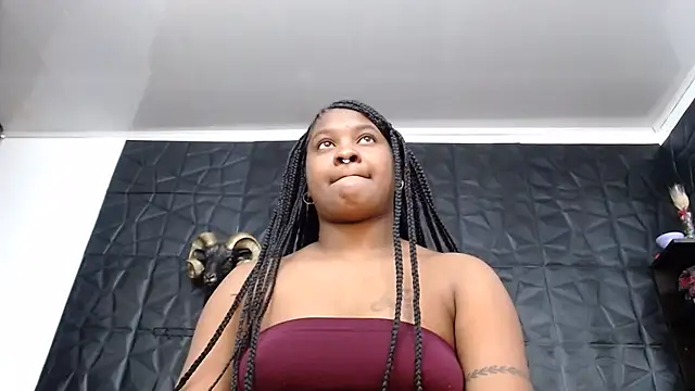 Snapshot of Hanna_Fox_69 chatting on June 25, 2026, 9:03 am Hanna Fox 69 online show from June 25, 2026, 9:03 am
