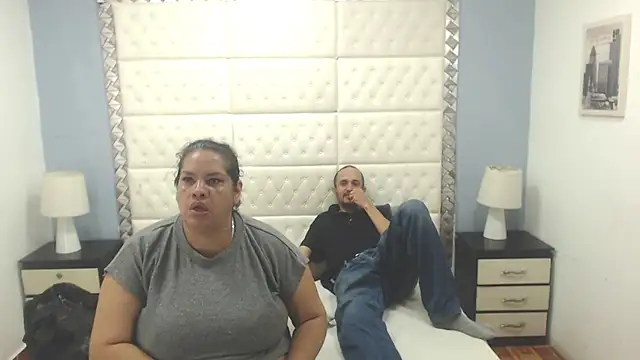 Snapshot of Candy_and_Jh0n chatting on March 5, 2025, 2:57 am Candy and Jh0n online show from March 5, 2025, 2:57 am