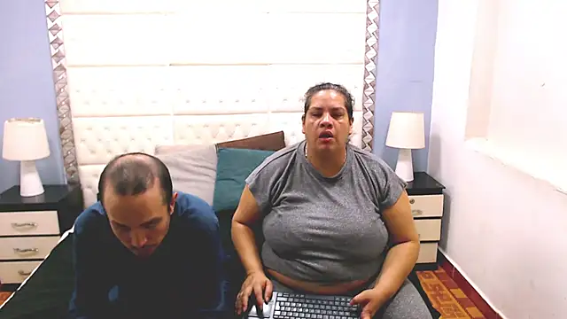 Snapshot of Candy_and_Jh0n chatting on March 19, 2025, 3:20 am Candy and Jh0n online show from March 19, 2025, 3:20 am