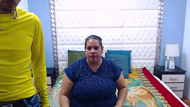 Snapshot of Candy_and_Jh0n chatting on March 23, 2025, 3:43 am Candy and Jh0n online show from March 23, 2025, 3:43 am