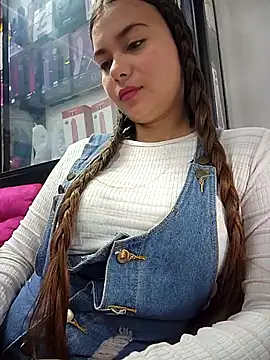 rapunzel069 online show from December 2, 2025, 1:28 pm