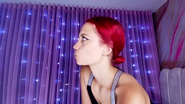 mia stanfort online show from May 11, 2026, 7:11 pm