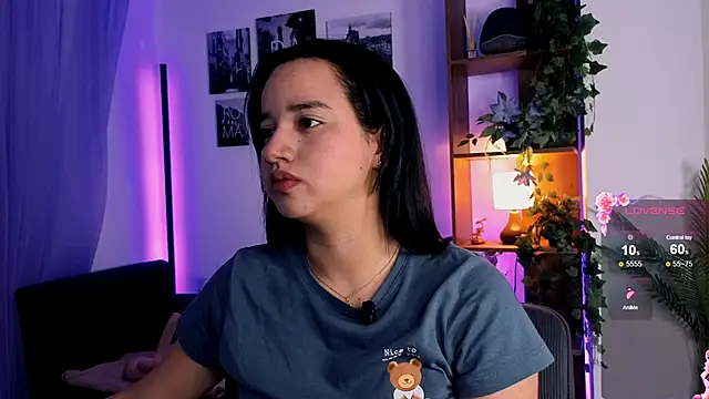 emilyrouxe online show from September 12, 2025, 3:56 pm