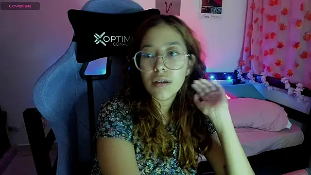 Snapshot of _Moon_Johnson chatting on March 19, 2025, 1:10 am Moon Johnson online show from March 19, 2025, 1:10 am