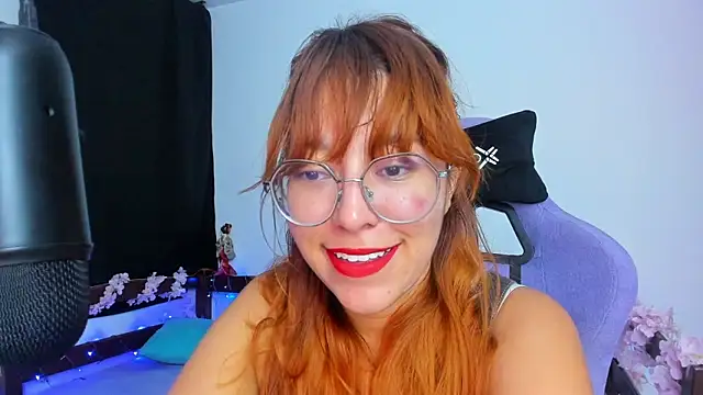 Snapshot of _Moon_Johnson chatting on October 21, 2025, 11:49 pm Moon Johnson online show from October 21, 2025, 11:49 pm