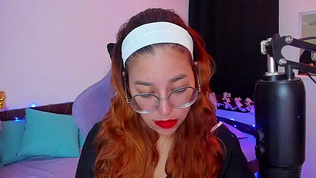 Snapshot of _Moon_Johnson chatting on November 8, 2025, 1:50 am Moon Johnson online show from November 8, 2025, 1:50 am