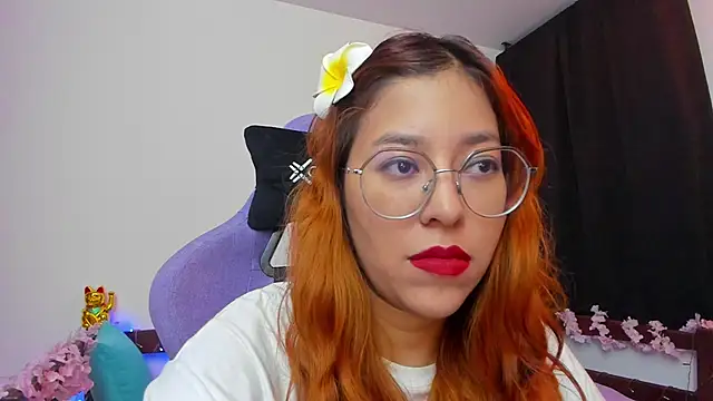 Snapshot of _Moon_Johnson chatting on November 11, 2025, 2:00 am Moon Johnson online show from November 11, 2025, 2:00 am