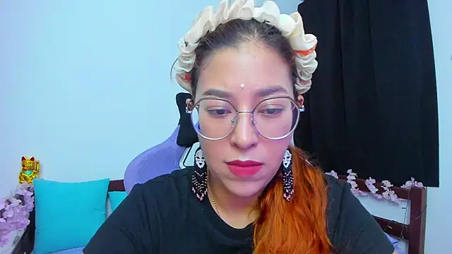 Snapshot of _Moon_Johnson chatting on November 12, 2025, 1:28 am Moon Johnson online show from November 12, 2025, 1:28 am