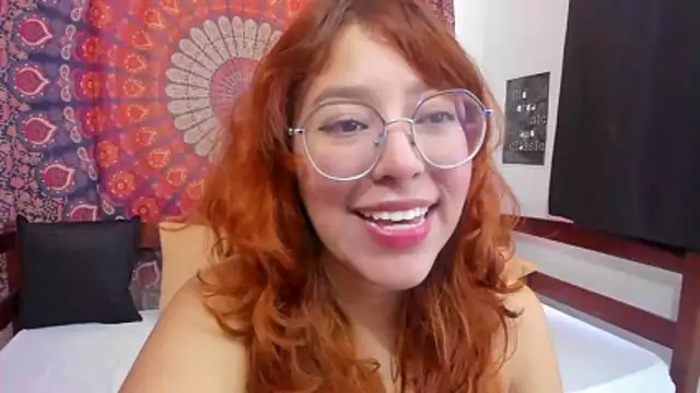 Snapshot of _Moon_Johnson chatting on December 21, 2025, 9:11 pm Moon Johnson online show from December 21, 2025, 9:11 pm