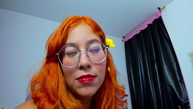 Snapshot of _Moon_Johnson chatting on February 5, 2026, 1:21 am Moon Johnson online show from February 5, 2026, 1:21 am