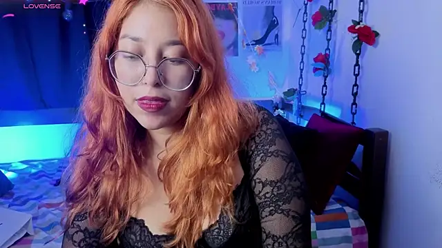 Snapshot of _Moon_Johnson chatting on June 8, 2026, 1:28 am Moon Johnson online show from June 8, 2026, 1:28 am