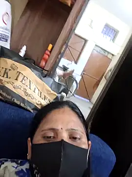 Snapshot of Neha8923 chatting on March 18, 2025, 12:25 pm Neha8923 online show from March 18, 2025, 12:25 pm