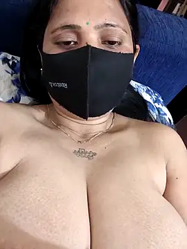 Snapshot of Neha8923 chatting on March 20, 2025, 4:29 am Neha8923 online show from March 20, 2025, 4:29 am