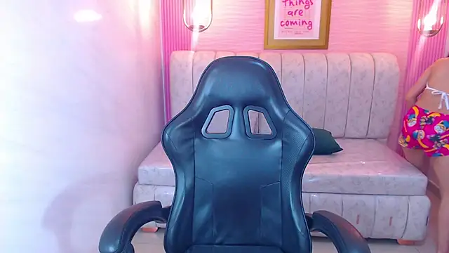 paris sub1  online show from September 13, 2025, 12:49 pm