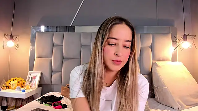 AliceSteel12 online show from January 25, 2025, 3:30 pm