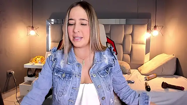 AliceSteel12 online show from February 26, 2025, 2:25 pm