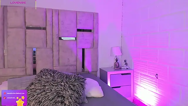 EmmaBecket2 online show from October 10, 2025, 1:10 pm