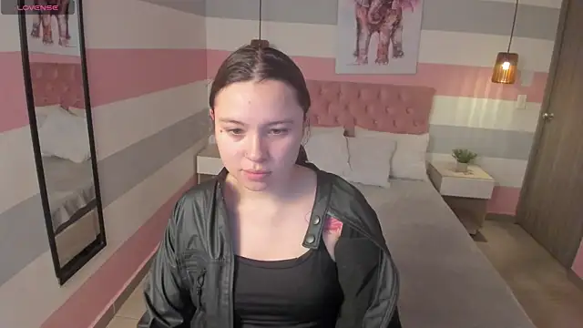 Snapshot of Carol_Pinter chatting on January 11, 2025, 1:43 pm Carol Pinter online show from January 11, 2025, 1:43 pm