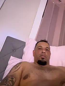 kelin17 online show from September 26, 2025, 9:41 pm