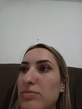 hotskinny1 online show from January 5, 2026, 7:50 pm