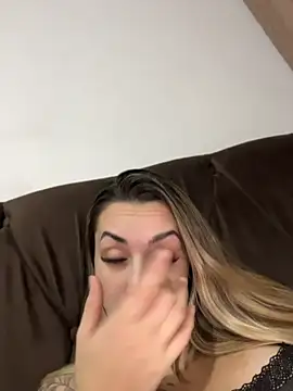 Snapshot of hotskinny1 chatting on May 15, 2026, 11:45 pm hotskinny1 online show from May 15, 2026, 11:45 pm