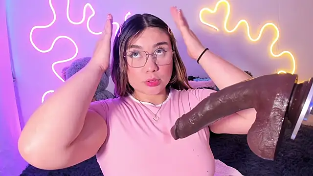 Snapshot of Isa_belaa chatting on November 5, 2025, 7:25 pm Isa belaa online show from November 5, 2025, 7:25 pm