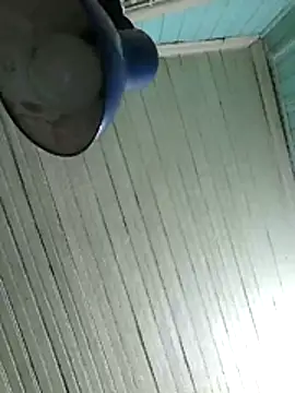 Snapshot of Cvpp19cm chatting on December 21, 2025, 8:10 am Cvpp19cm online show from December 21, 2025, 8:10 am