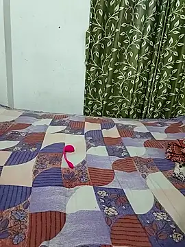 Hottyalia online show from September 28, 2025, 11:54 pm