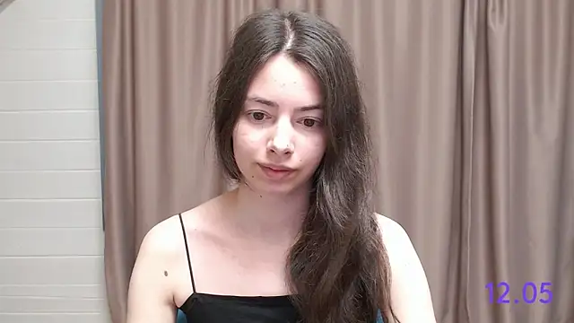 Snapshot of sweet_sweet_angel chatting on May 12, 2026, 9:28 am sweet sweet angel online show from May 12, 2026, 9:28 am