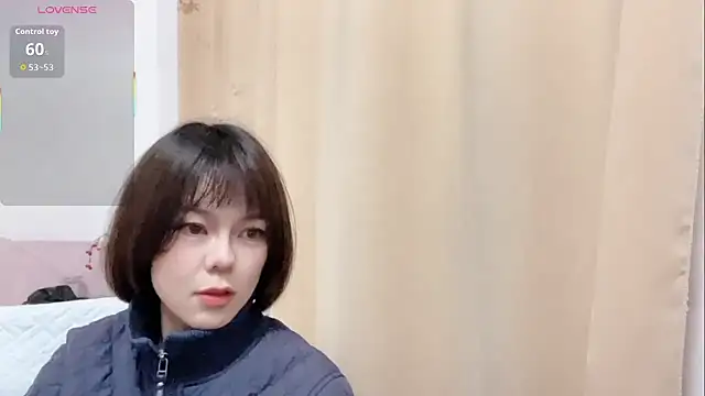 Snapshot of Linda-LL chatting on November 24, 2025, 11:54 am Linda-LL online show from November 24, 2025, 11:54 am