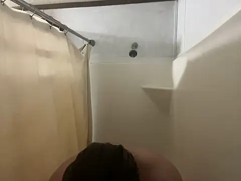 Snapshot of IvanaPlenty chatting on December 21, 2024, 1:47 am IvanaPlenty online show from December 21, 2024, 1:47 am