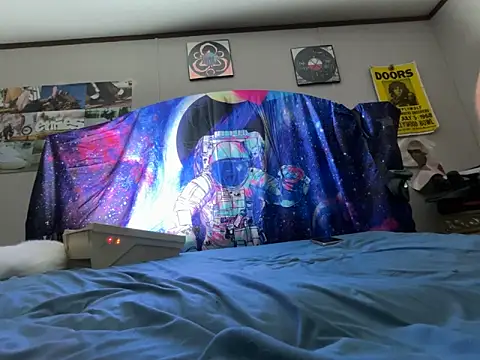 Snapshot of IvanaPlenty chatting on November 30, 2025, 1:37 pm IvanaPlenty online show from November 30, 2025, 1:37 pm