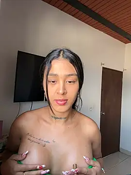 paisitahot1975 online show from January 21, 2025, 4:27 pm